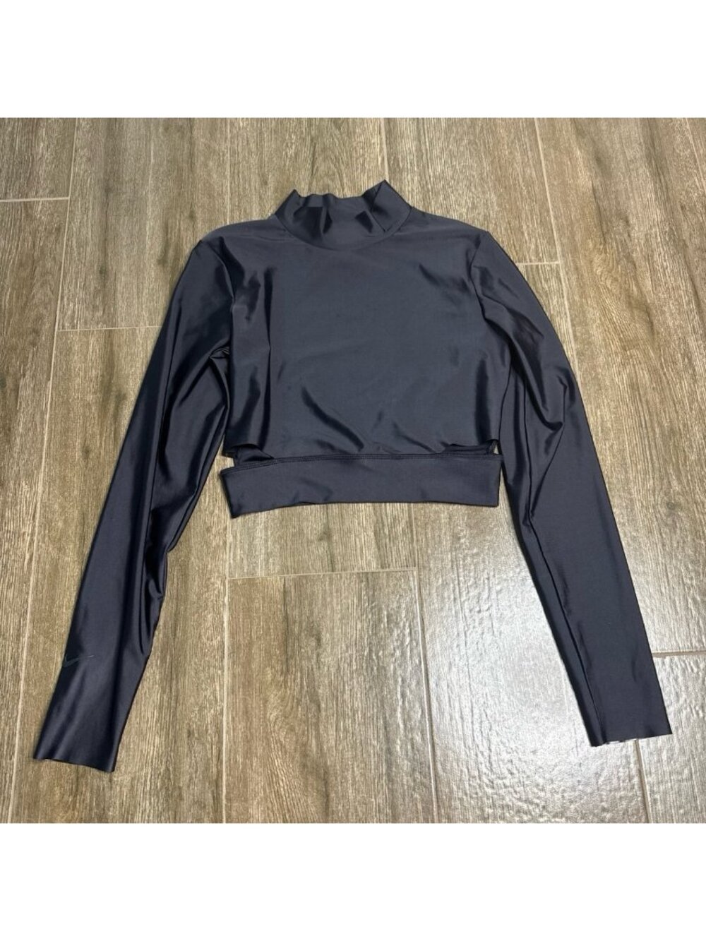 Nike Mock Neck Cutout Long Sleeve Crop Top Black Womens S